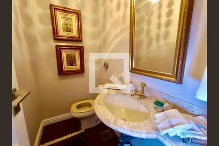 Apartamento à venda com 260m², 3 quartos e 4 vagasLavabo