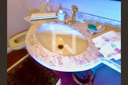 Apartamento à venda com 260m², 3 quartos e 4 vagasLavabo