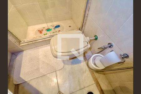 Apartamento à venda com 260m², 3 quartos e 4 vagasSuíte banheiro 