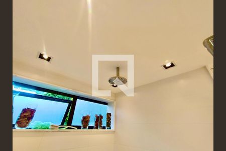 Apartamento à venda com 260m², 3 quartos e 4 vagasSuíte banheiro 