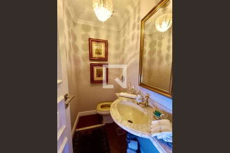 Apartamento à venda com 260m², 3 quartos e 4 vagasLavabo 