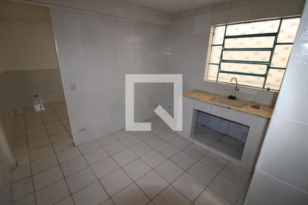 Sala / Cozinha de casa para alugar com 2 quartos, 50m² em Jardim Primavera (zona Norte), São Paulo