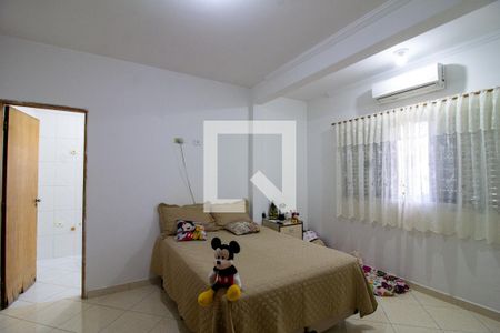 Suíte de casa à venda com 5 quartos, 380m² em Gopouva, Guarulhos