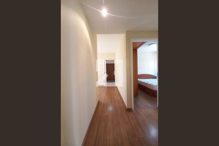 Corredor  de apartamento à venda com 3 quartos, 98m² em Parque Prado, Campinas