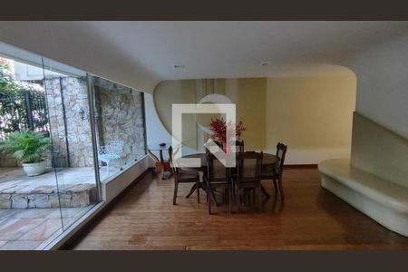 Apartamento à venda com 90m², 2 quartos e 1 vagaSala