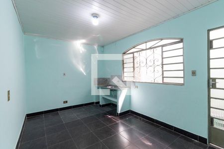 Sala/Cozinha de casa para alugar com 1 quarto, 30m² em Vila Domitila, São Paulo