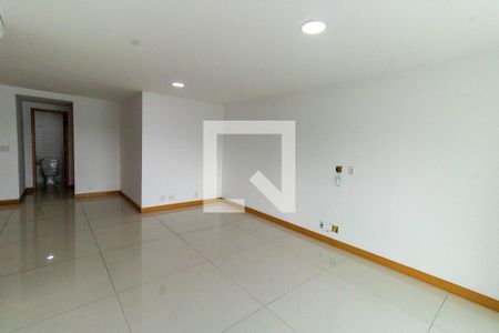 Apartamento à venda com 220m², 4 quartos e 2 vagasSala