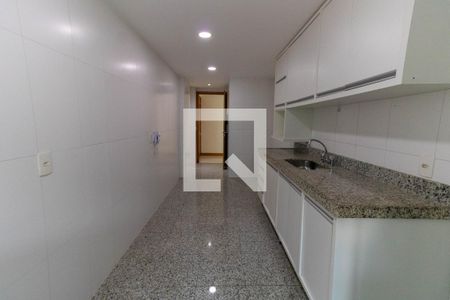 Apartamento à venda com 220m², 4 quartos e 2 vagasCozinha