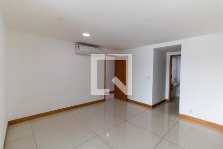 Apartamento à venda com 220m², 4 quartos e 2 vagasSala