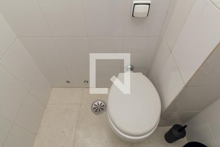 Banheiro de kitnet/studio para alugar com 1 quarto, 23m² em Consolação, São Paulo