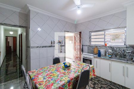Casa para alugar com 200m², 3 quartos e 2 vagas Casa para alugar com 200m², 3 quartos e 2 vagasCozinha