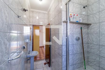 Casa para alugar com 200m², 3 quartos e 2 vagas Casa para alugar com 200m², 3 quartos e 2 vagasBanheiro da suíte