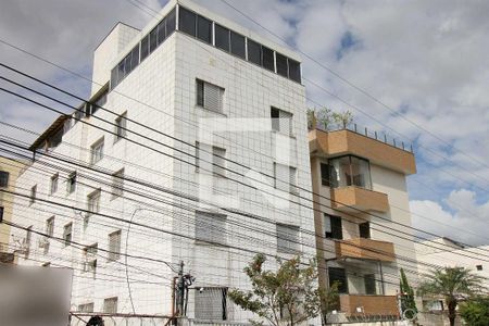 Apartamento à venda com 102m², 3 quartos e 1 vagaFachada
