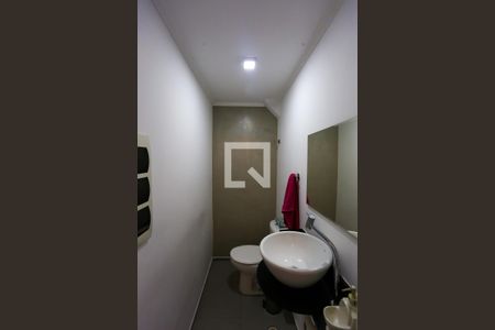 Lavabo de casa para alugar com 2 quartos, 120m² em Vila Sonia, São Paulo
