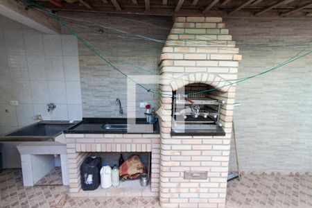 Casa para alugar com 100m², 2 quartos e 1 vagaQuintal