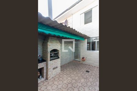 Casa para alugar com 100m², 2 quartos e 1 vagaQuintal