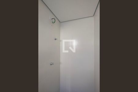 Banheiro de kitnet/studio à venda com 1 quarto, 24m² em Vila Madalena, São Paulo