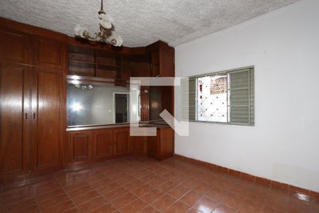 Quarto 1 de casa para alugar com 2 quartos, 80m² em Vila Ema, São Paulo