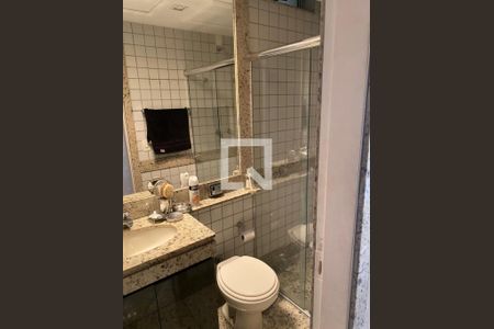 Banheiro de apartamento à venda com 2 quartos, 72m² em Vila da Serra, Nova Lima