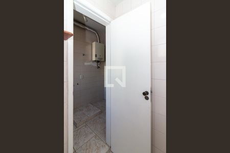 Apartamento para alugar com 92m², 2 quartos e 1 vaga Apartamento para alugar com 92m², 2 quartos e 1 vagaBanheiro de Serviço