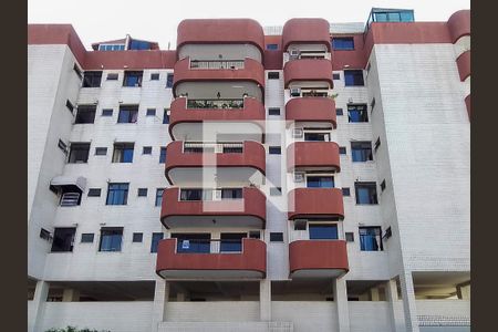 Apartamento para alugar com 92m², 2 quartos e 1 vaga Apartamento para alugar com 92m², 2 quartos e 1 vagaFachada