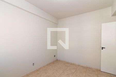 Quarto 1 de apartamento para alugar com 2 quartos, 92m² em Vila Valqueire, Rio de Janeiro
