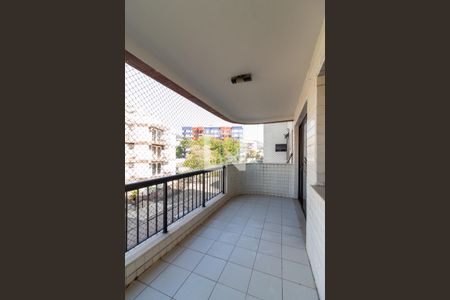 Varanda  de apartamento para alugar com 2 quartos, 92m² em Vila Valqueire, Rio de Janeiro