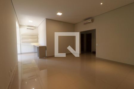 Sala de casa de condomínio para alugar com 5 quartos, 250m² em Ribeirânia, Ribeirão Preto