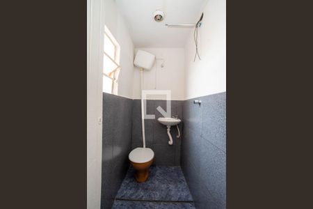 Banheiro da Suíte de casa para alugar com 1 quarto, 35m² em Jardim Santa Mena, Guarulhos
