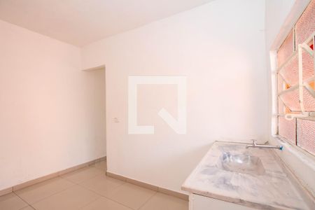 Sala/Cozinha de casa para alugar com 1 quarto, 35m² em Jardim Santa Mena, Guarulhos