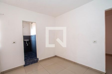 Suíte de casa para alugar com 1 quarto, 35m² em Jardim Santa Mena, Guarulhos