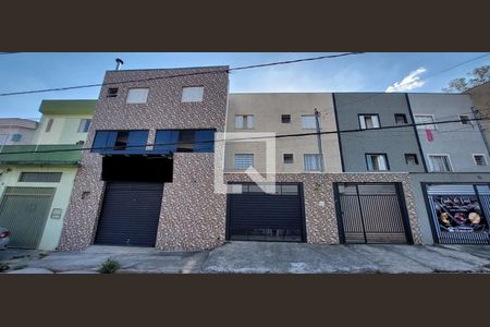 Casa à venda com 130m², 3 quartos e 2 vagasFachada