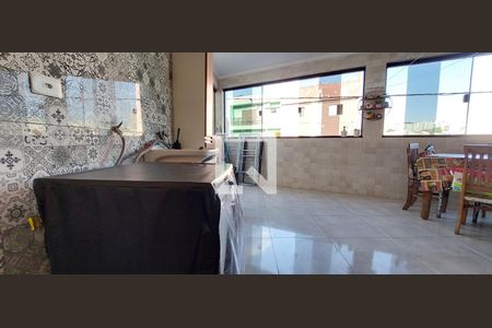 Casa à venda com 130m², 3 quartos e 2 vagasÁrea de Serviço