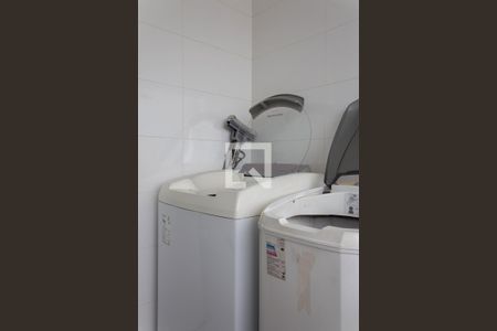 Casa à venda com 300m², 3 quartos e 5 vagas Casa à venda com 300m², 3 quartos e 5 vagasÁrea de Serviço