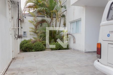 Casa à venda com 300m², 3 quartos e 5 vagas Casa à venda com 300m², 3 quartos e 5 vagasGaragem