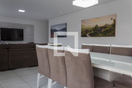 Casa à venda com 300m², 3 quartos e 5 vagas Casa à venda com 300m², 3 quartos e 5 vagasSala de Jantar / Cozinha