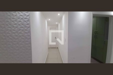 Corredor de apartamento para alugar com 2 quartos, 61m² em Jaguaribe, Osasco