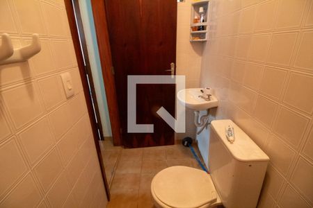 Casa à venda com 160m², 3 quartos e 2 vagasBanheiro de Serviço