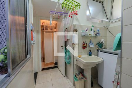 Apartamento à venda com 238m², 3 quartos e 1 vagaÁrea de Serviço