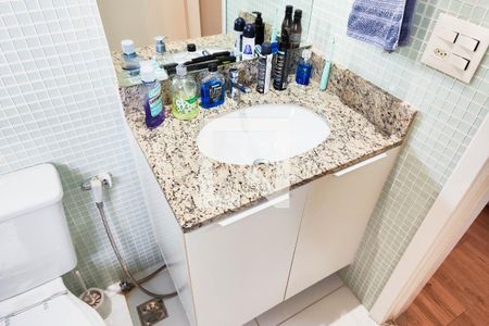 Apartamento à venda com 157m², 3 quartos e 2 vagasBanheiro da Suite 2