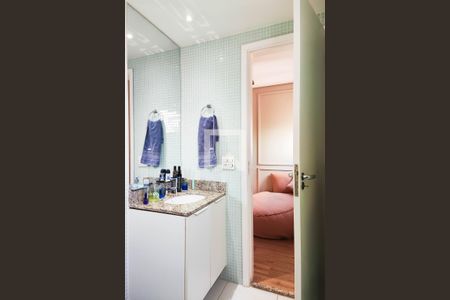 Apartamento à venda com 157m², 3 quartos e 2 vagasBanheiro da Suite 2