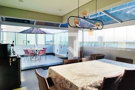 Apartamento à venda com 157m², 3 quartos e 2 vagasCobertura