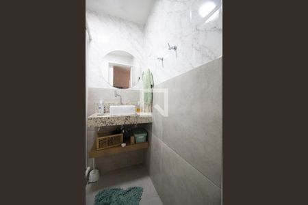 Banheiro social de apartamento para alugar com 1 quarto, 29m² em Copacabana, Rio de Janeiro