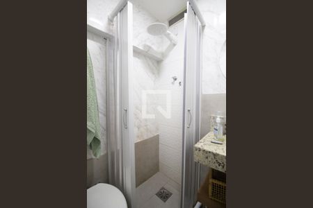 Banheiro social - box de apartamento para alugar com 1 quarto, 29m² em Copacabana, Rio de Janeiro