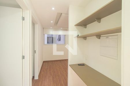 Detalhe da Sala de apartamento para alugar com 2 quartos, 43m² em Campo Grande, Rio de Janeiro