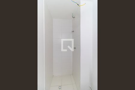 Apartamento para alugar com 31m², 2 quartos e sem vaga Apartamento para alugar com 31m², 2 quartos e sem vagaBanheiro