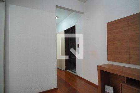 Sala de apartamento para alugar com 2 quartos, 43m² em Jardim Sabará, Porto Alegre