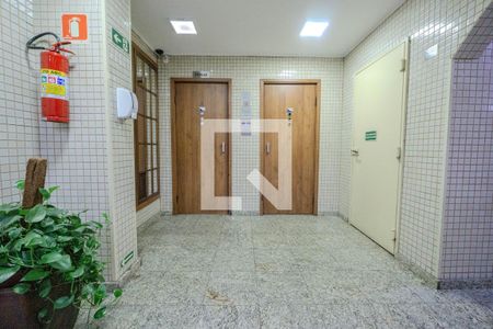 Apartamento para alugar com 60m², 2 quartos e 1 vaga Apartamento para alugar com 60m², 2 quartos e 1 vagaHall de entrada