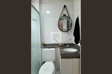 Banheiro da Suíte 1 de apartamento para alugar com 2 quartos, 56m² em Jardim Timbauhy/aldeia, Barueri