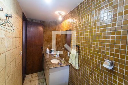 Apartamento à venda com 195m², 4 quartos e 2 vagasBanheiro Social